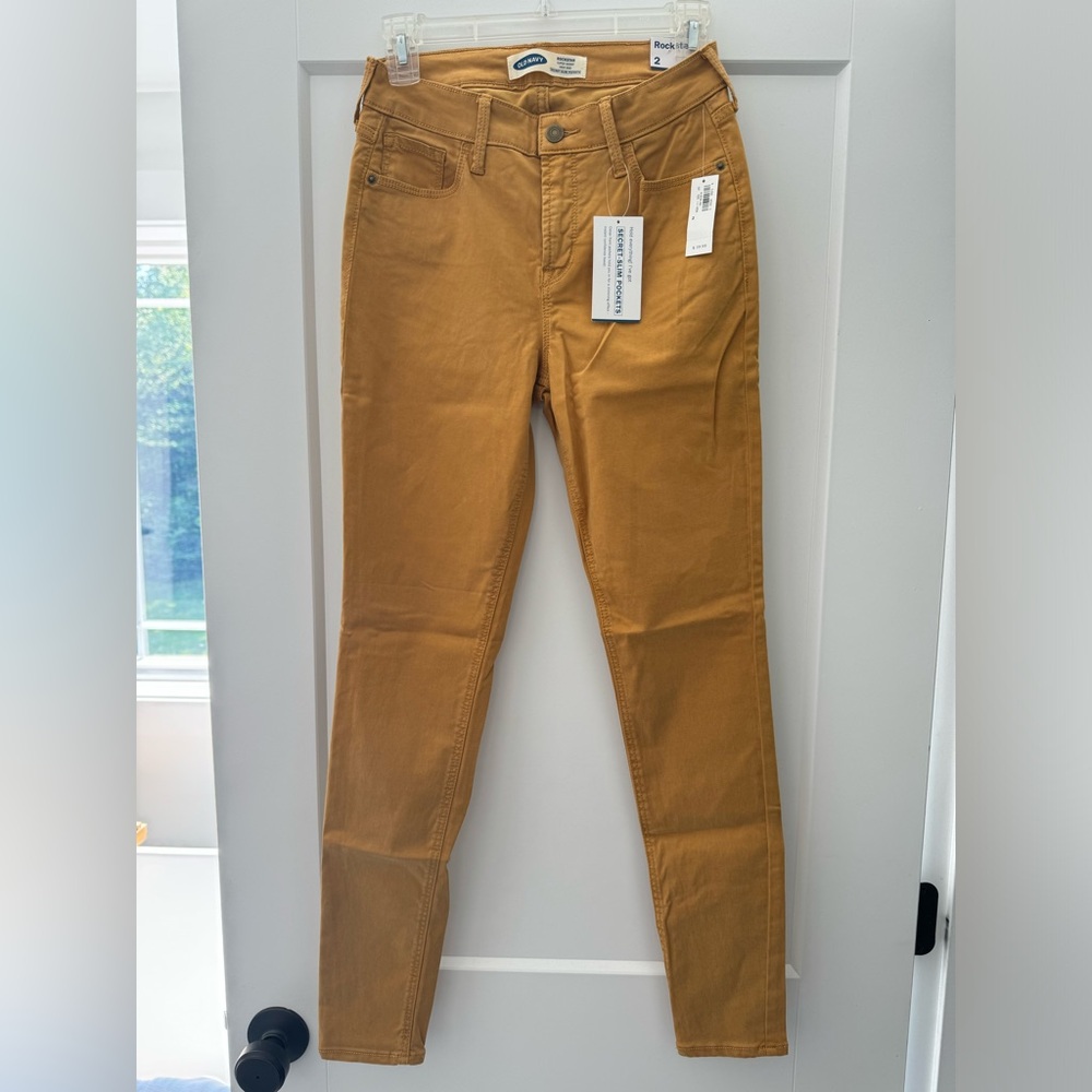 Old navy size 2 rockstar super skinny high rise mustard color pant